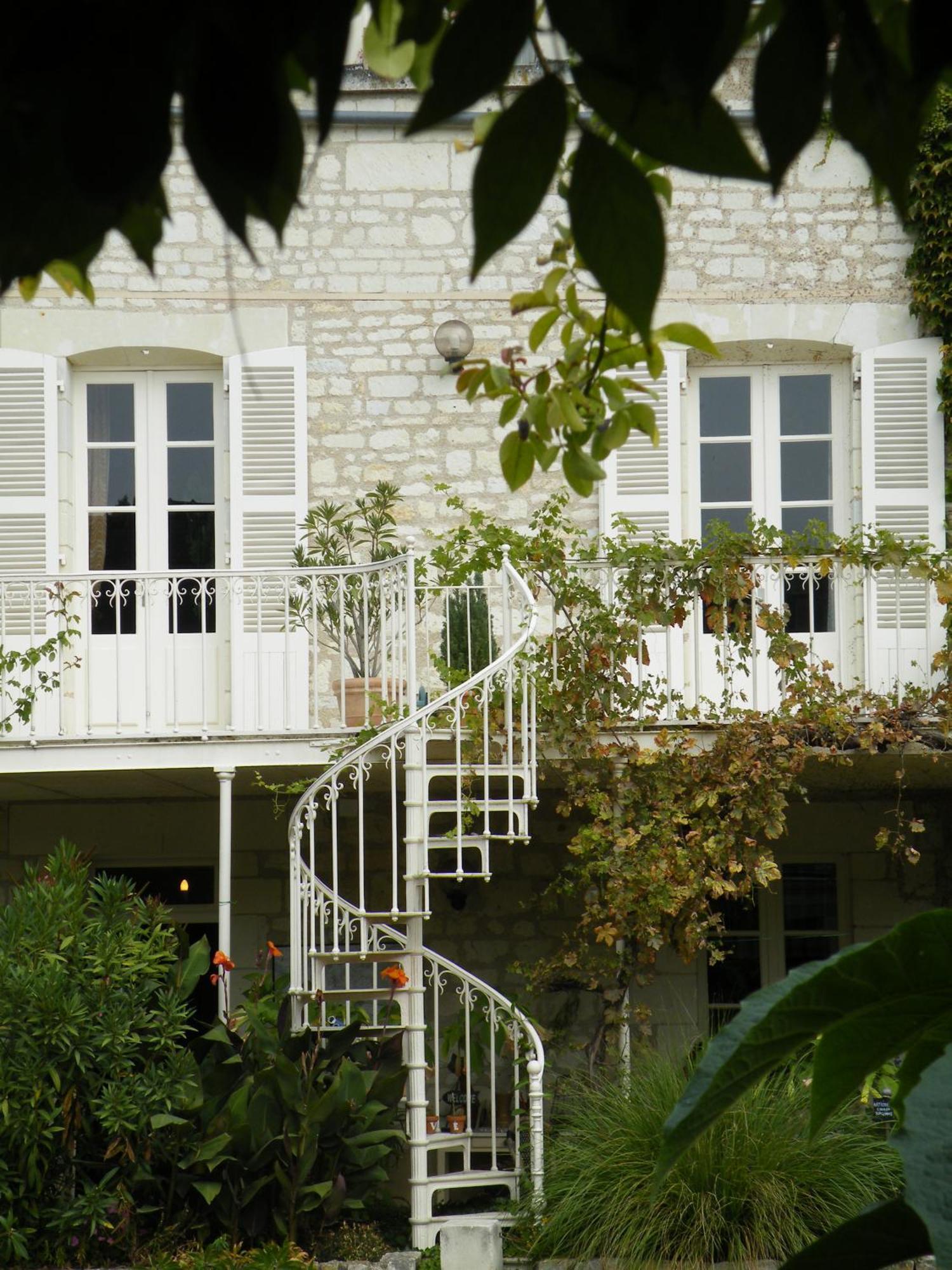 Hôtel Diderot Chinon Exterior foto